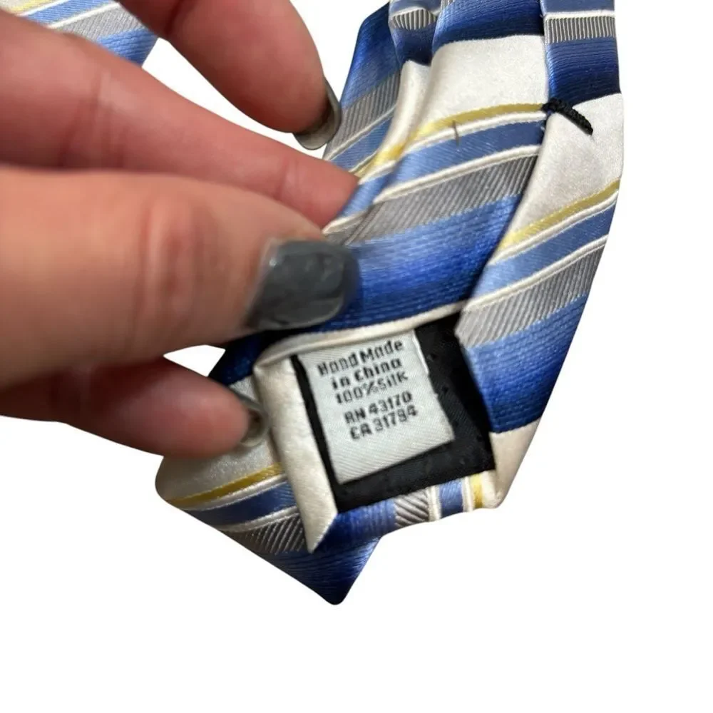 Lot of two Men’s Geoffrey‎ Beene Brand Silk Neck Ties